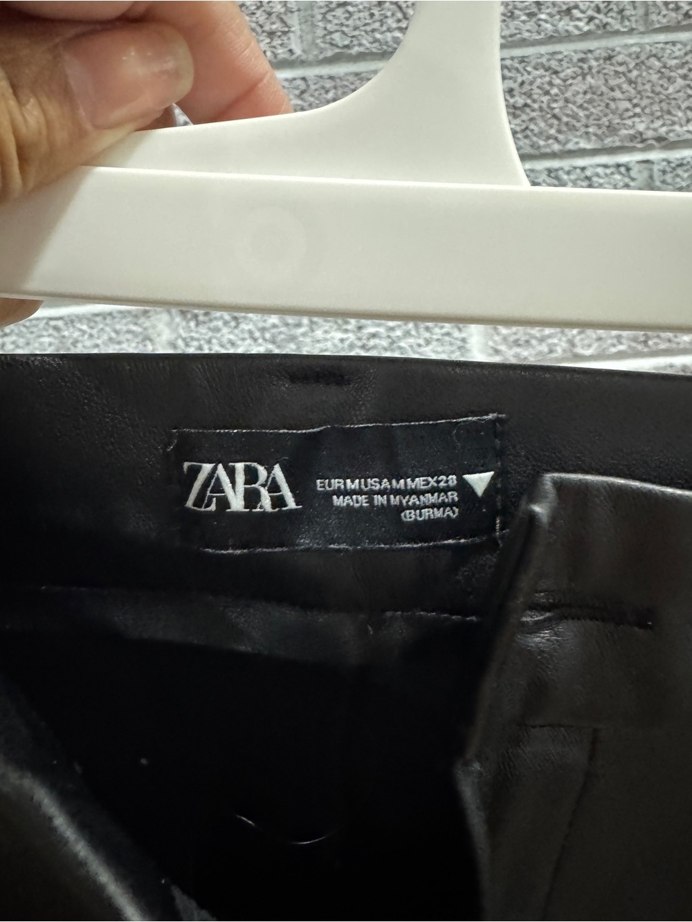 Zara Leather Pants High Rise - Picture 5 of 7